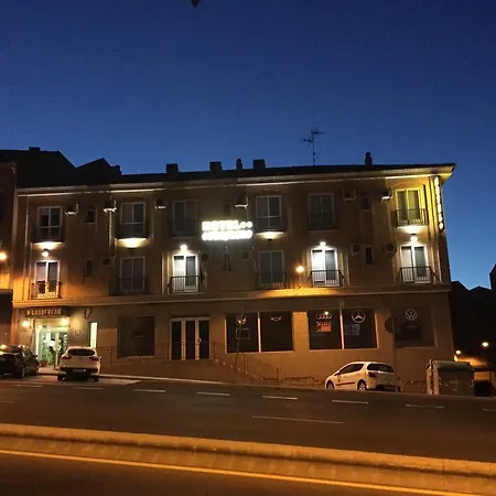 Отель Godofredo Толедо